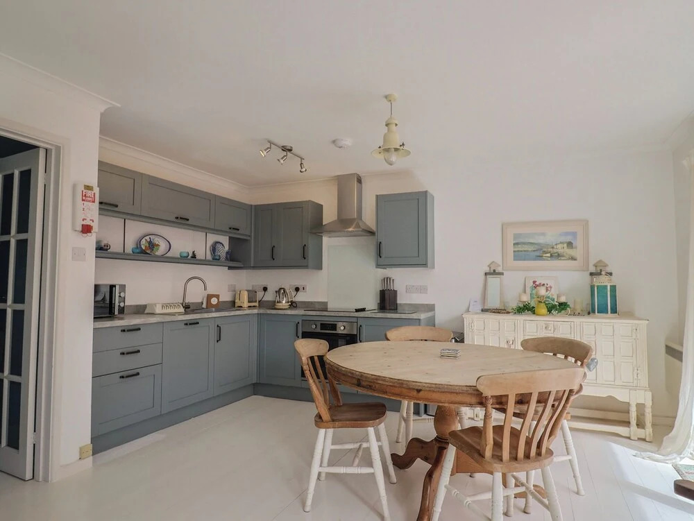 1 Bay View Court