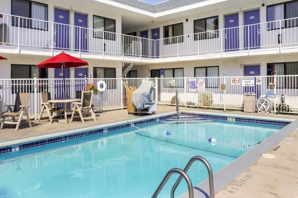Motel 6-Medford, OR