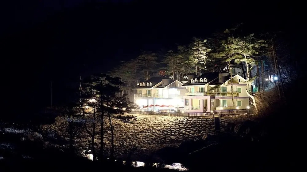 Royaltree Pension