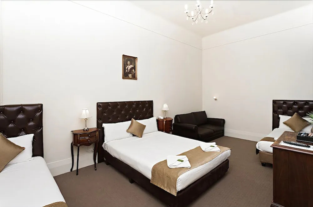 Ambassadors Hotel