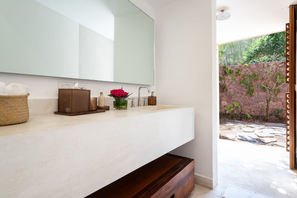 El Careyes Club & Residences