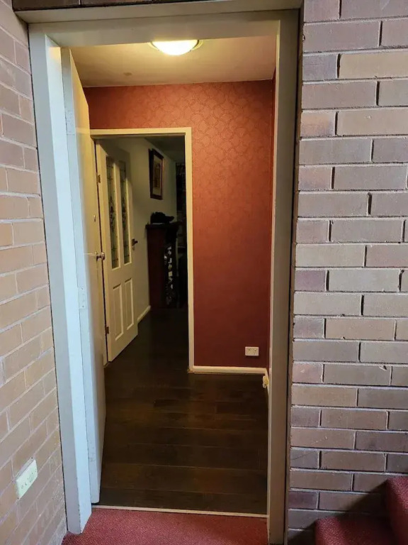 Homely 1 Bedroom Retreat in South Yarra With Balcony