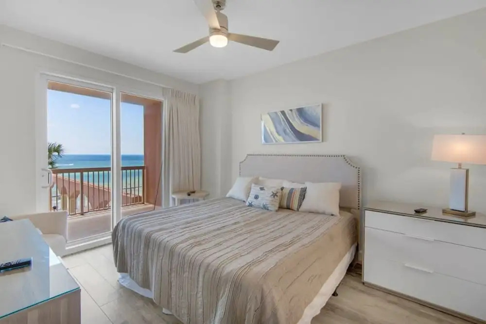 Coastal Condo 607 by Brightwild Beachfront