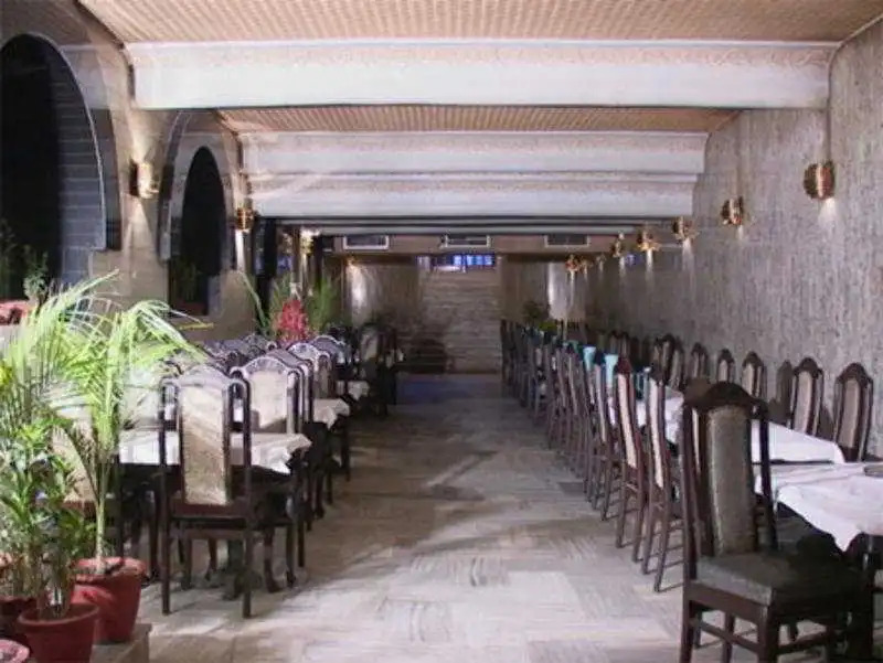 East Lite Hotel
