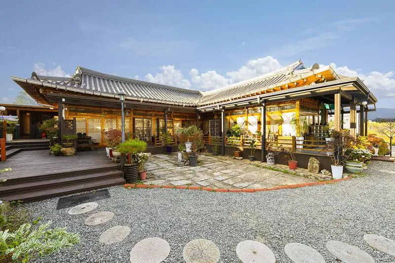 Sinragoon Hanok Pension