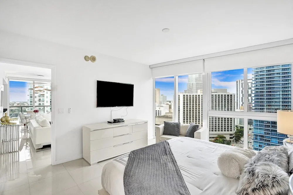 LUXURY W HOTEL BRICKELL 2BD, Miami