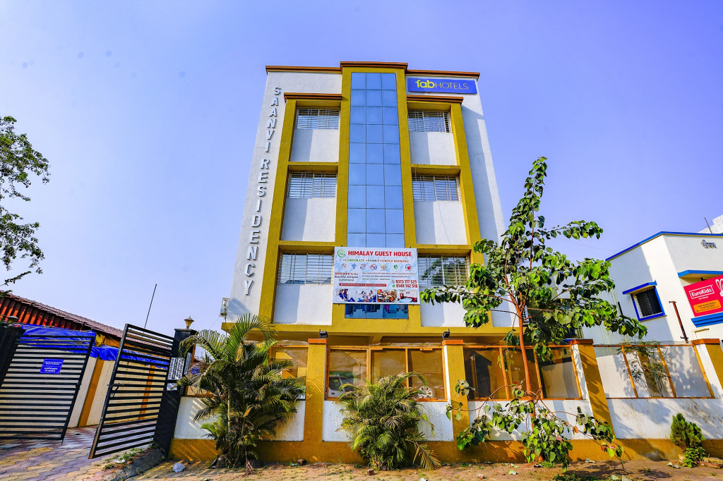 FabHotel Himalay