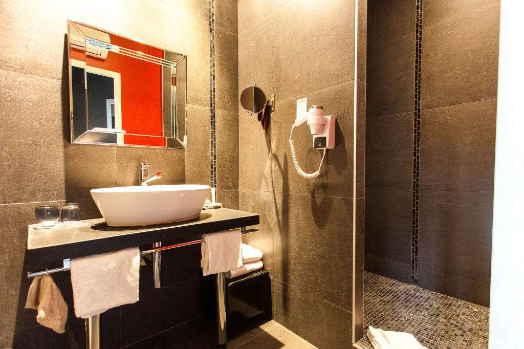 Maison Philippe Le Bon Hôtel, Restaurant & Bar le 19