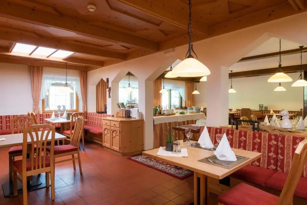 Hotel Alpenfrieden