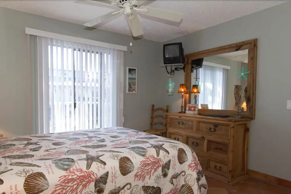 Seabreeze Condo B