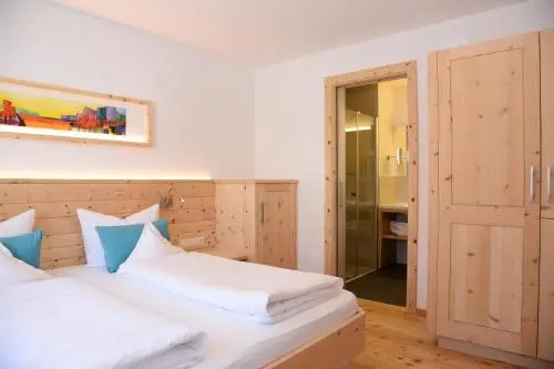 Garni Appartements Almrausch