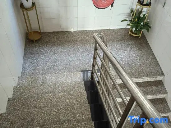 Yipin Homestay (Qinghui Garden Jinbang Shangjie)