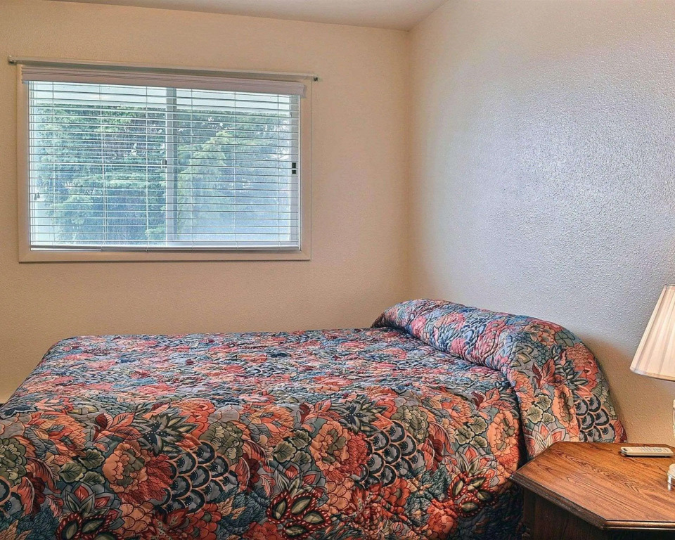 Skyline Motor Inn