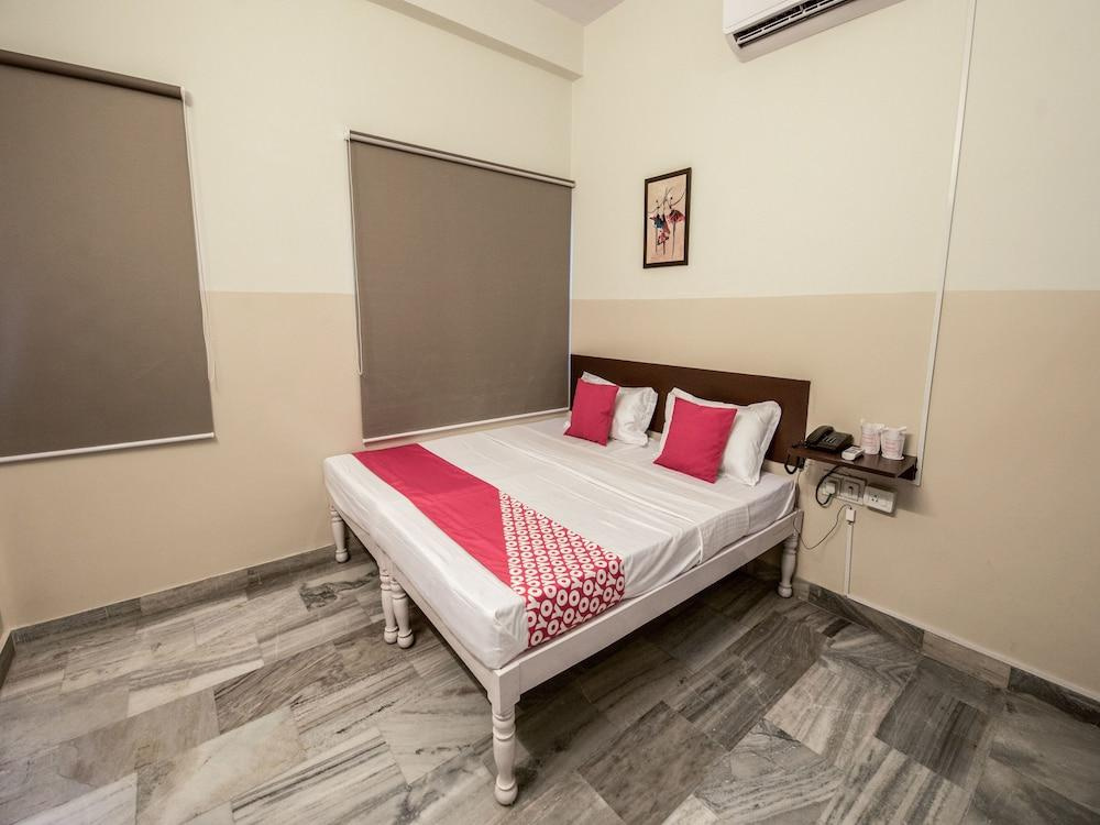 OYO 13790 Hotel Satya Regency