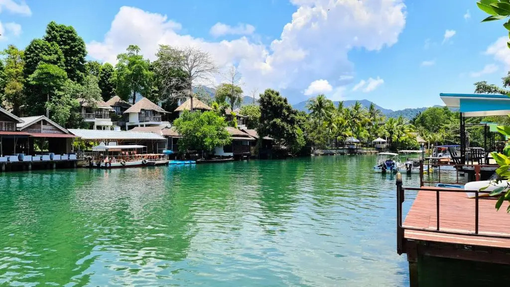 Baan Rim Nam