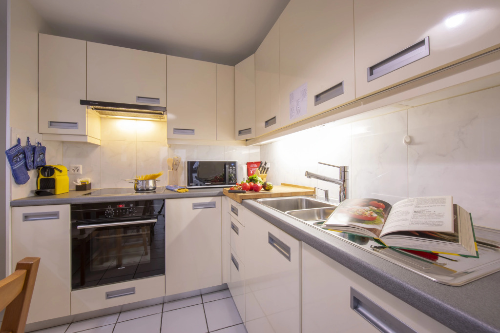 Cristel Apartment