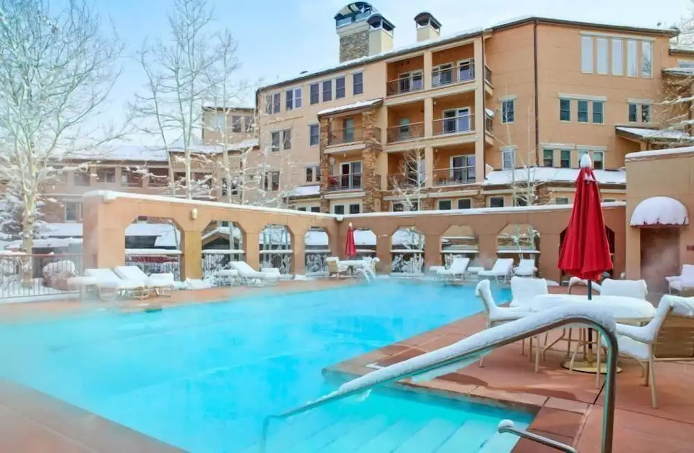 Premier Ski In, Ski-Out 3 Bedroom Condo With Spectacular Views, Heated Outdoor Pool And Hot Tub, Short Walk To Village