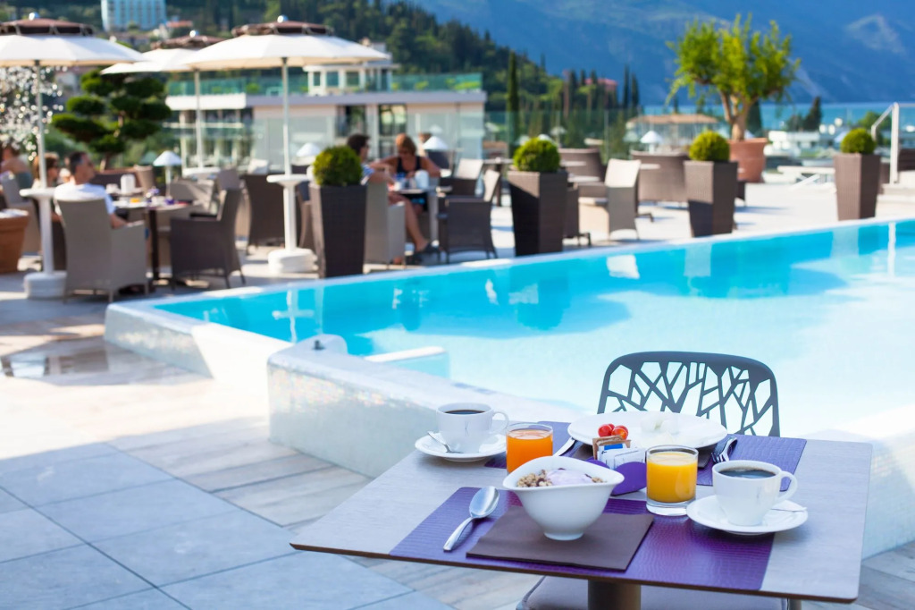 Hotel Kristal Palace