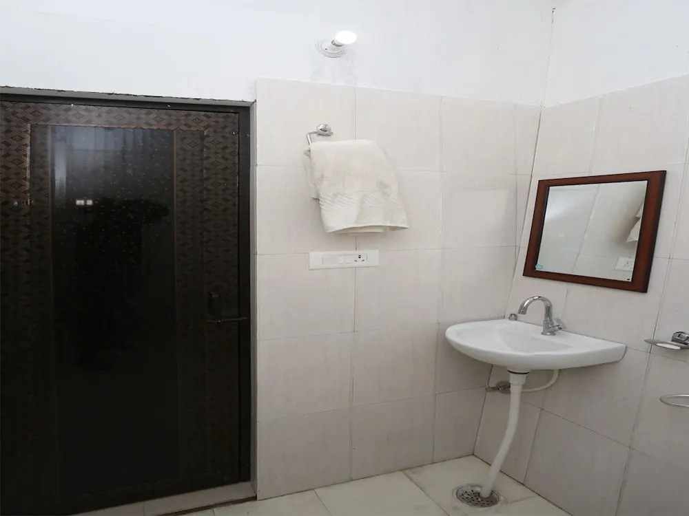 OYO 12263 Home 1BK Cottage Sumanglam Bhimtal