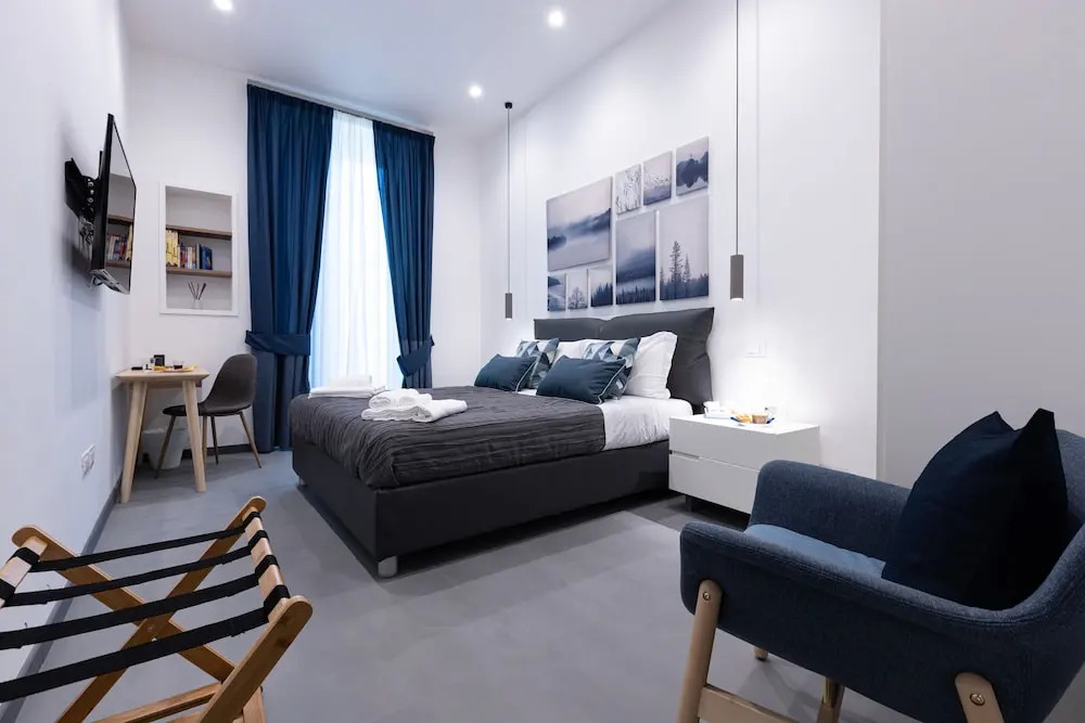 Titos Rooms