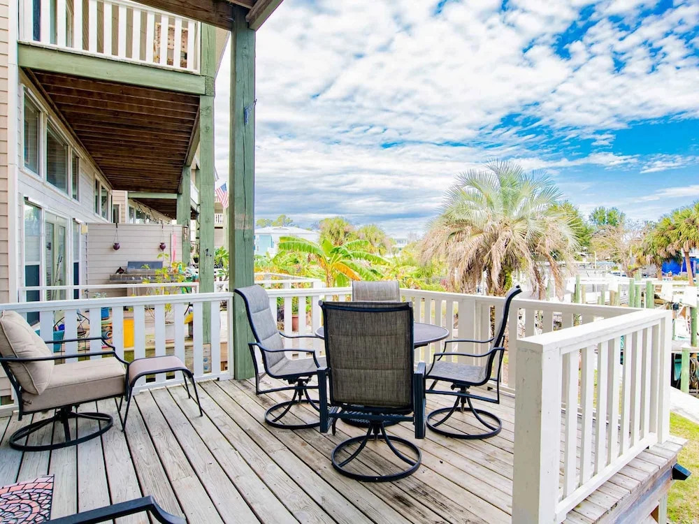 Turtle Creek #A by Southern Vacation Rentals