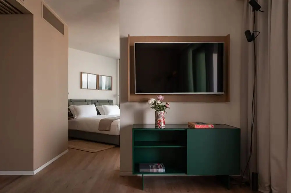 Laguna Faro Suites