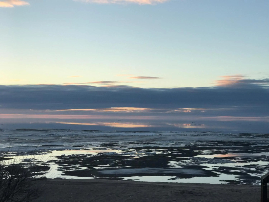 Les pieds dans le sable