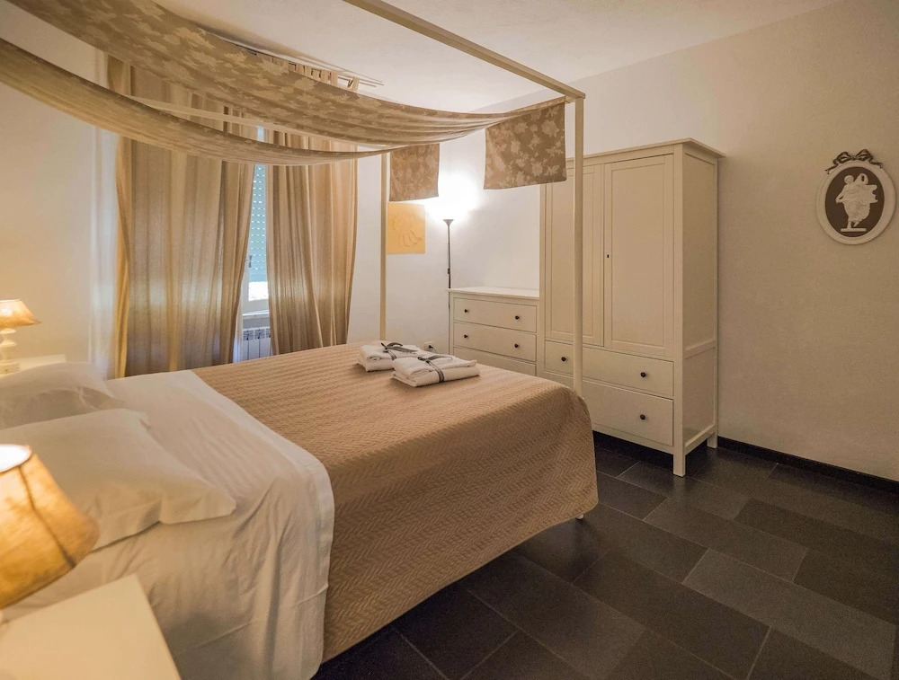 Sciacchetrà Apartment with AC
