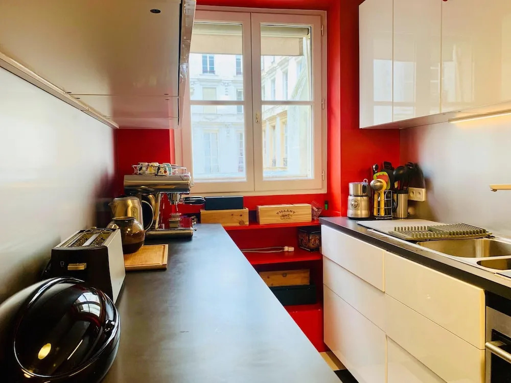 Apartment with 2 Bedrooms in Paris, with Balcony And Wifi