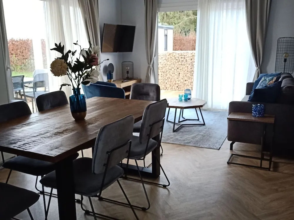 Nice Chalet With Dishwasher, Maastricht at 9 km