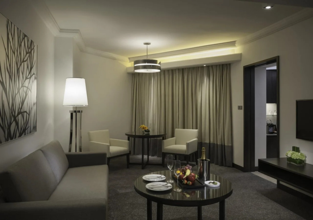 Gateway Hotel, Marco Polo