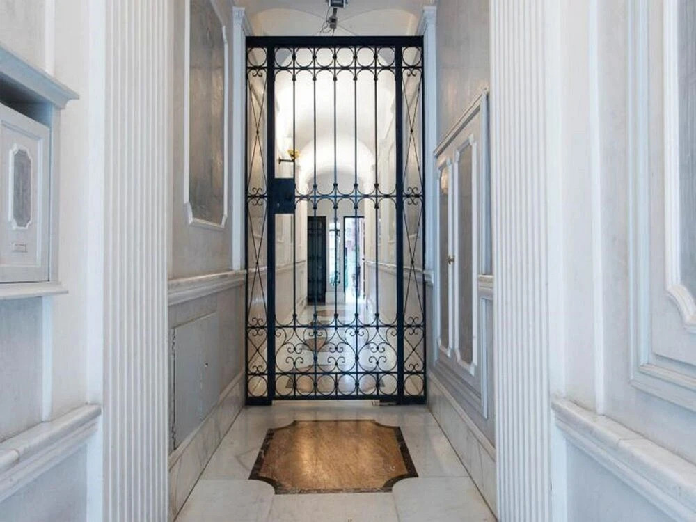 Luxury apartments, Piazza di Spagna