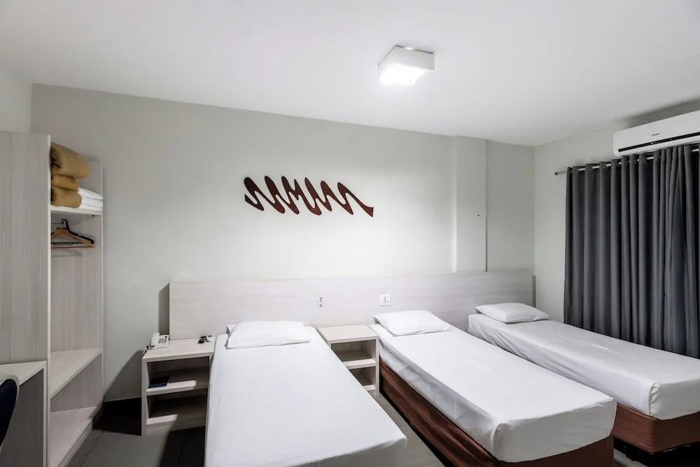 Romas Hotel