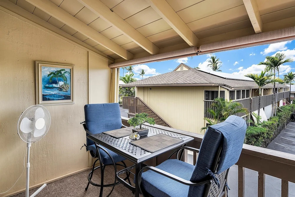 Kona Shores