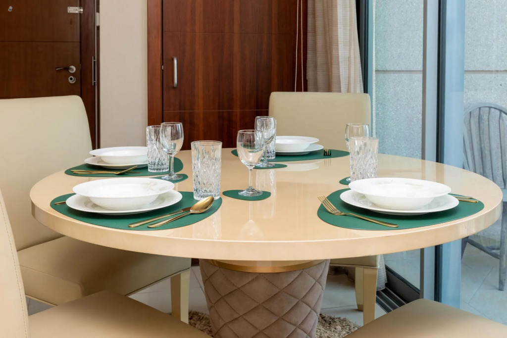 1BR Apt Top Floor Burj Sea Views Downtown
