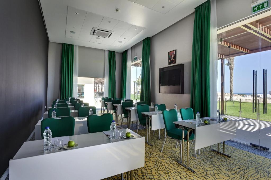 Park Inn by Radisson Hotel and Residence Duqm