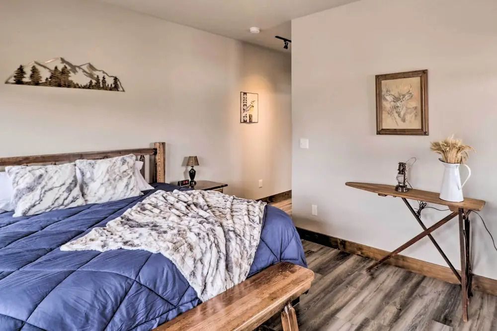 Cozy Columbia Falls Condo w/ Private Balcony!