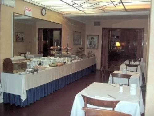Hotel Flora