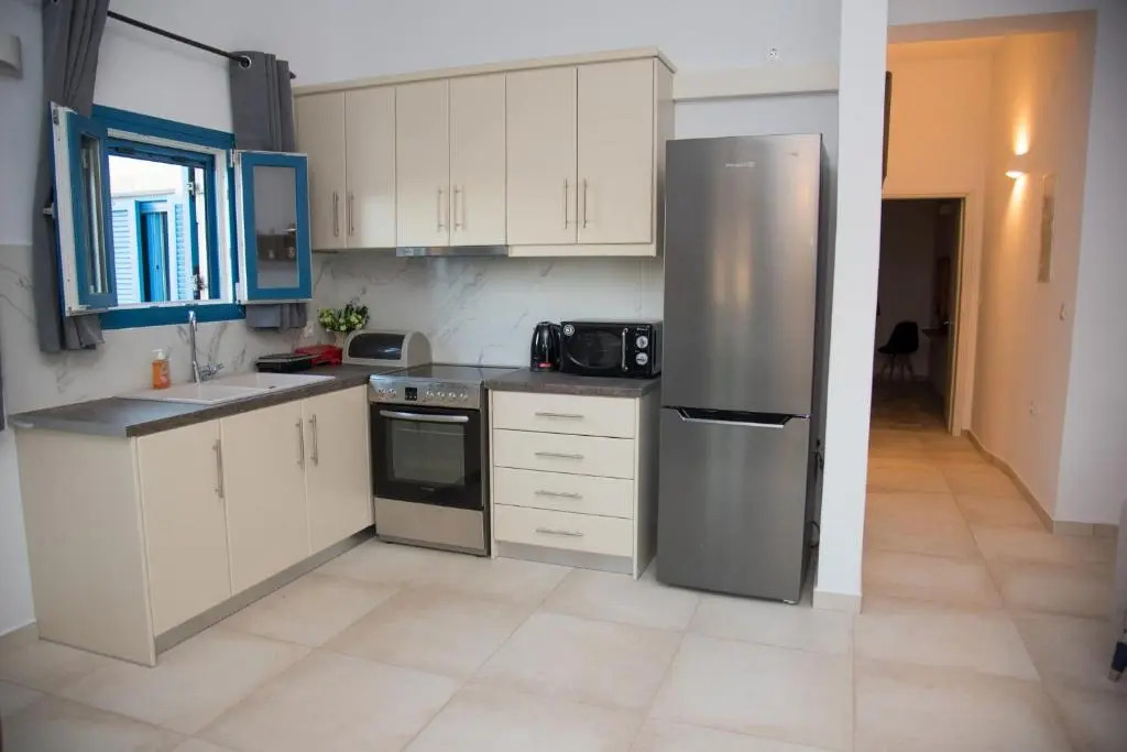 HELIADES SUITES