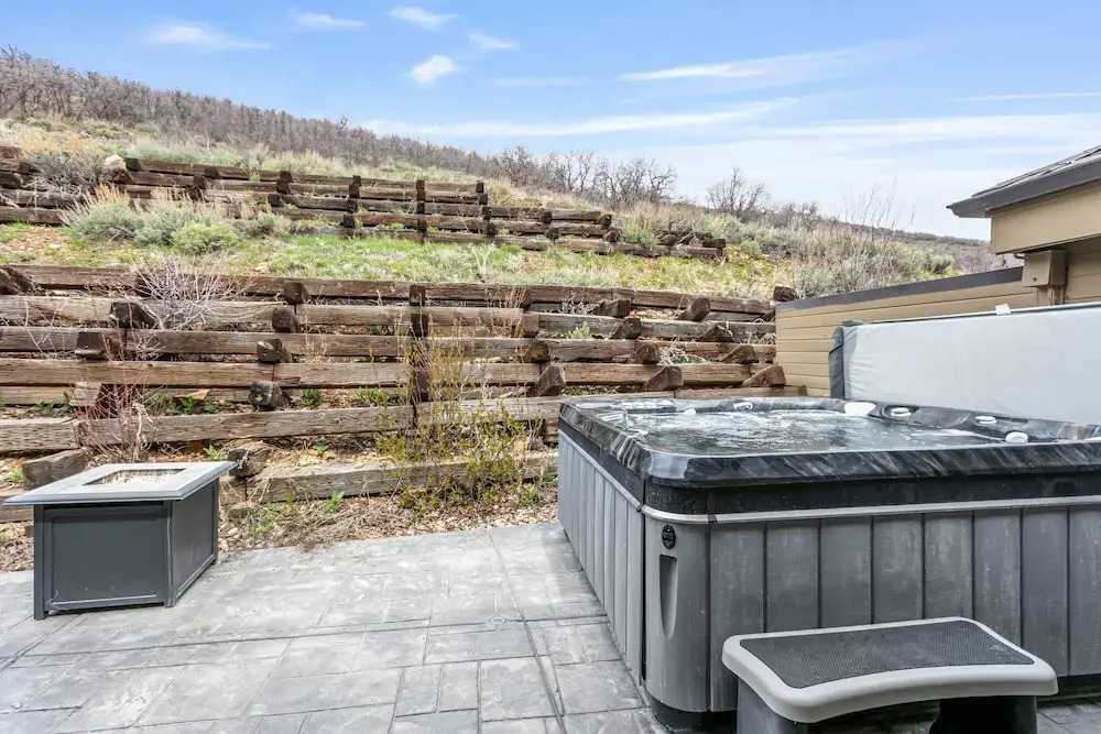 1733 - Daystar Three Bedroom with Spa 3 Condo