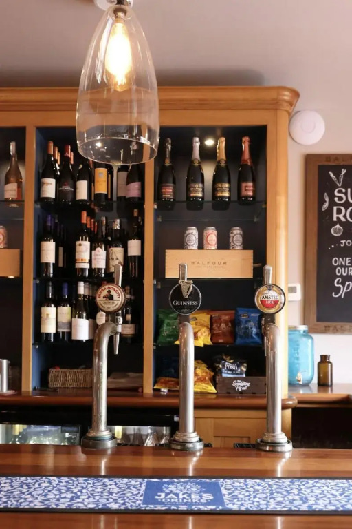 Winemakers Pub
