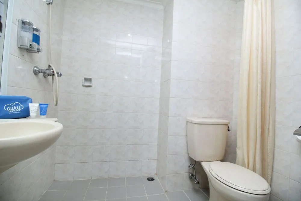 雅加达艾里塔曼塞里曼加彼赛尔德拉潘7号酒店(Airy Taman Sari Mangga Besar Delapan 7 Jakarta)