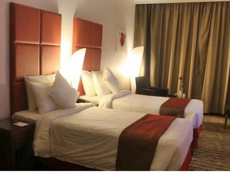 Al Isra CROM Hotel