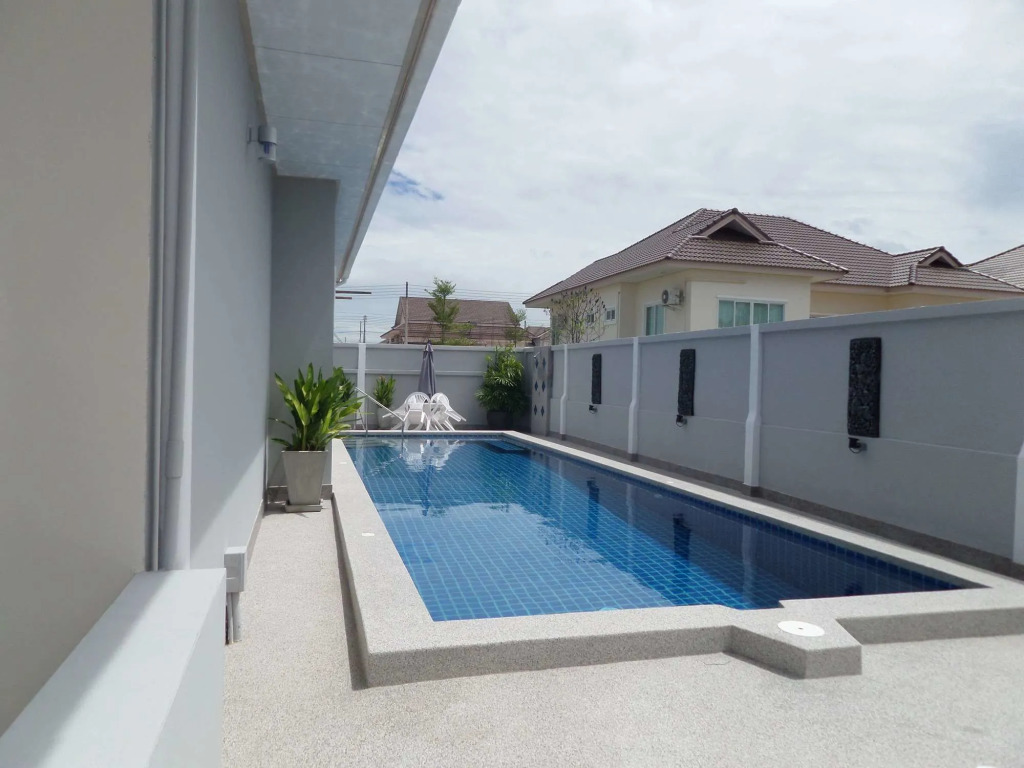 Siam Court Hotel and Resort