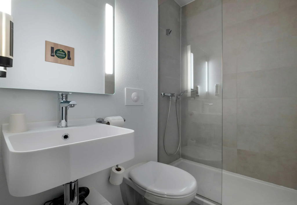 B&B HOTEL Niort Sud Venise Verte