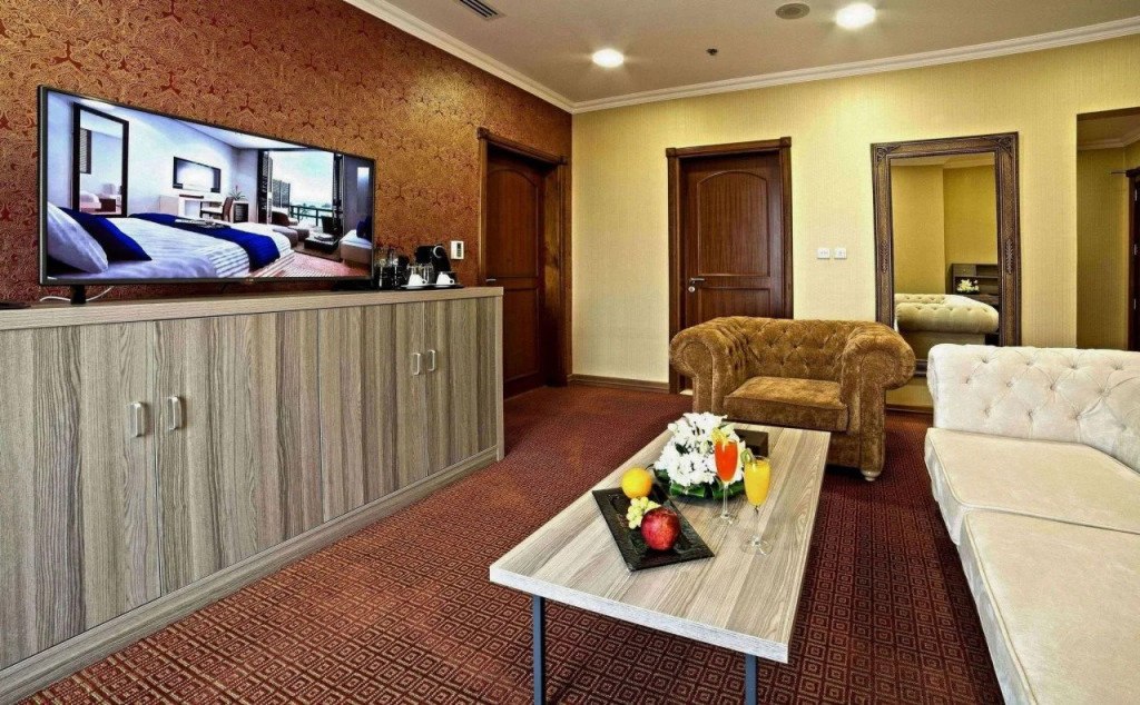 Sapphire Plaza Hotel