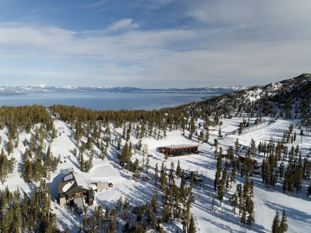 628 Lake View