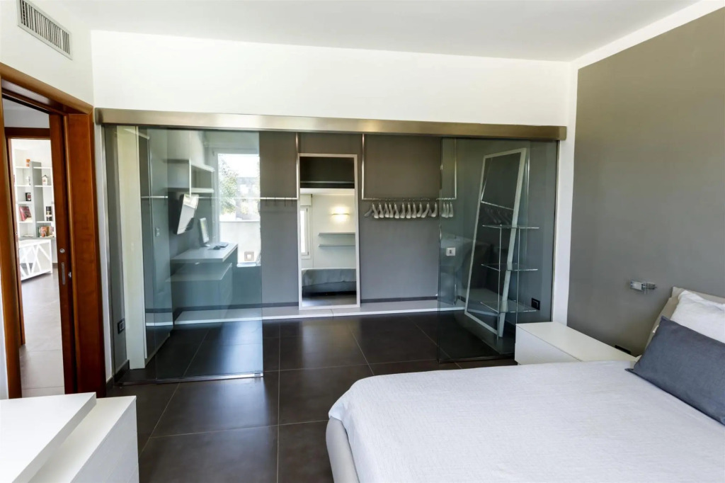 Luxury villa with swimming pool and large outdoor spaces in Santa Caterina a few km from the sea.-Villa Cristina