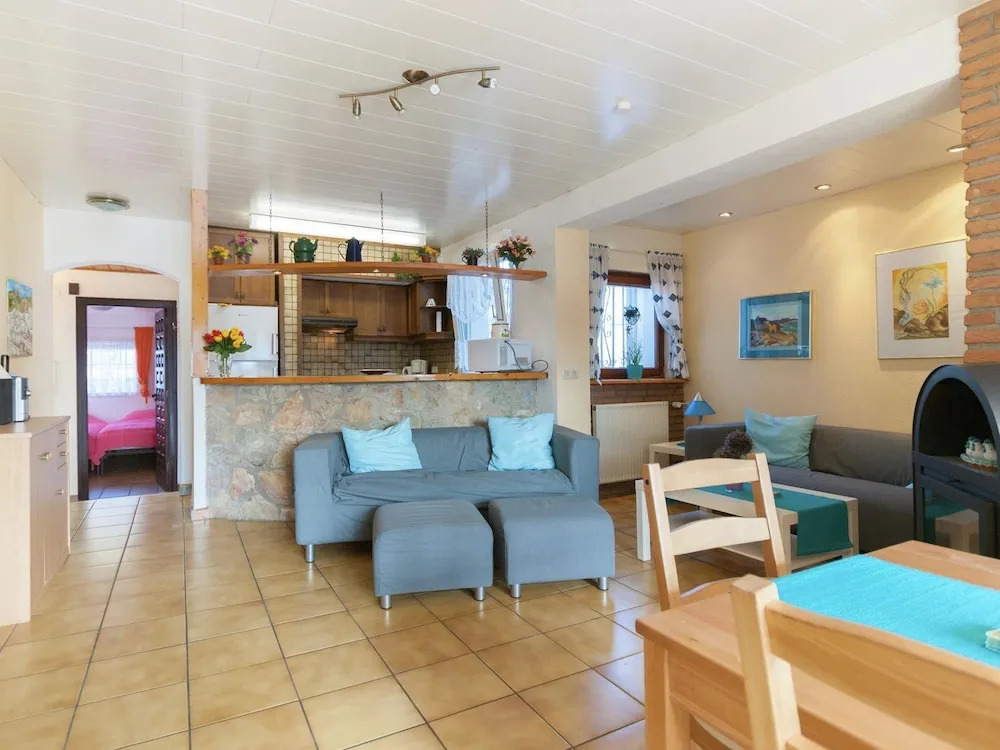 Nice House for 6 People With Private Pool and own Mooring in Empuriabrava