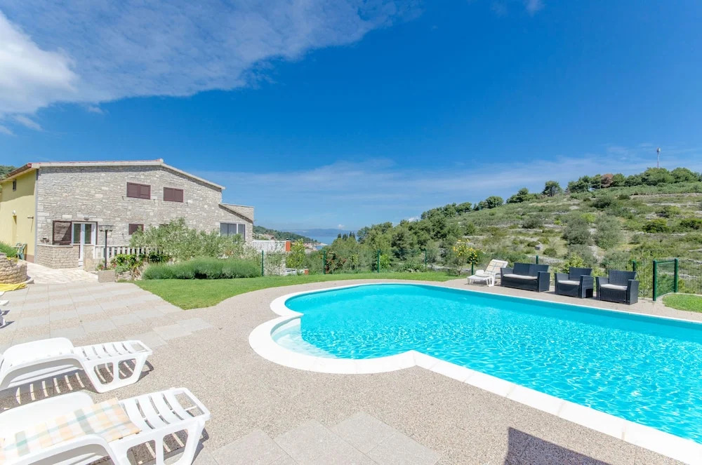 Apartments Drazen